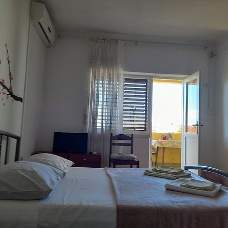 Apartment Gulin シベニク エクステリア 写真
